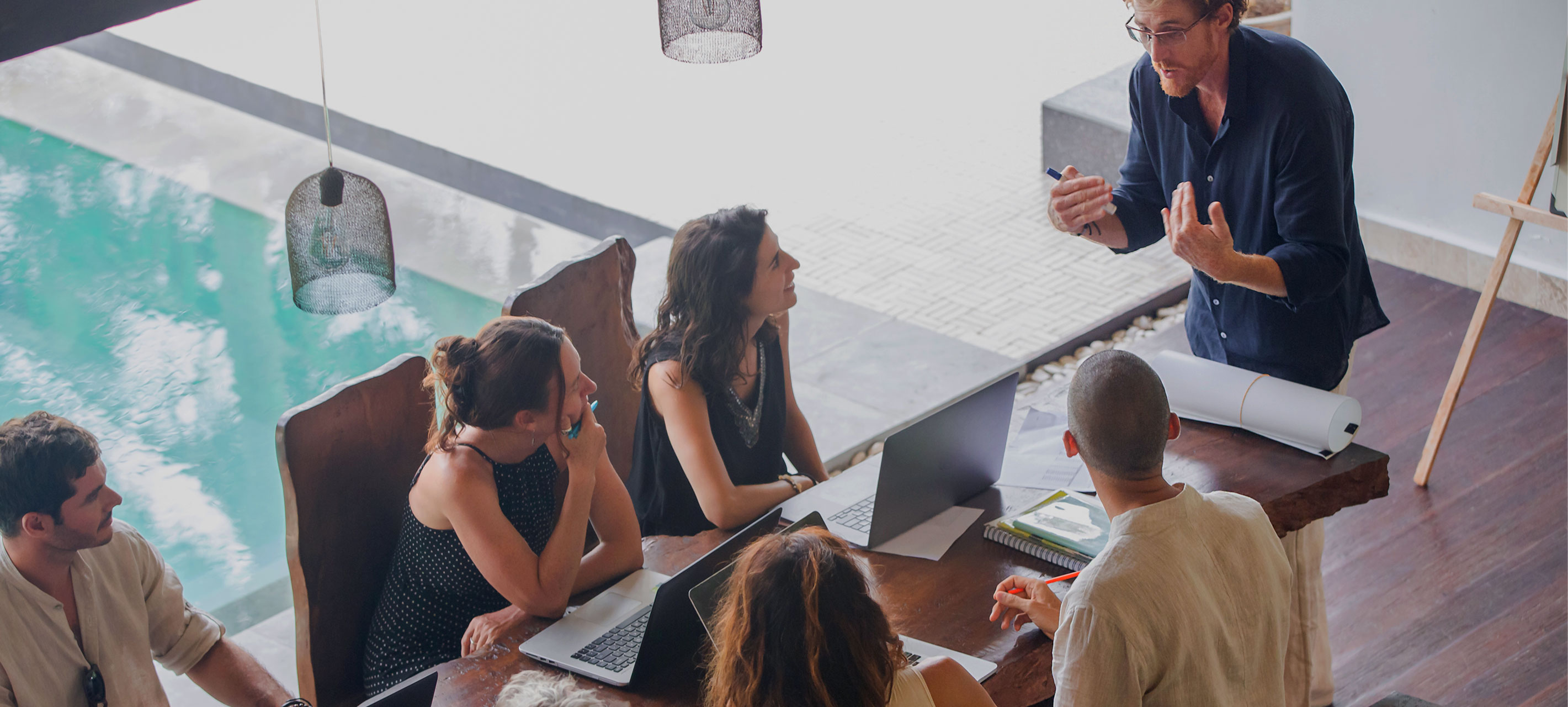 executive summits, group of executives, team building